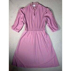 Vintage Sandi Dee Lilac Knee Length Peep Hole Lace Collar Empire Waist Dress USA